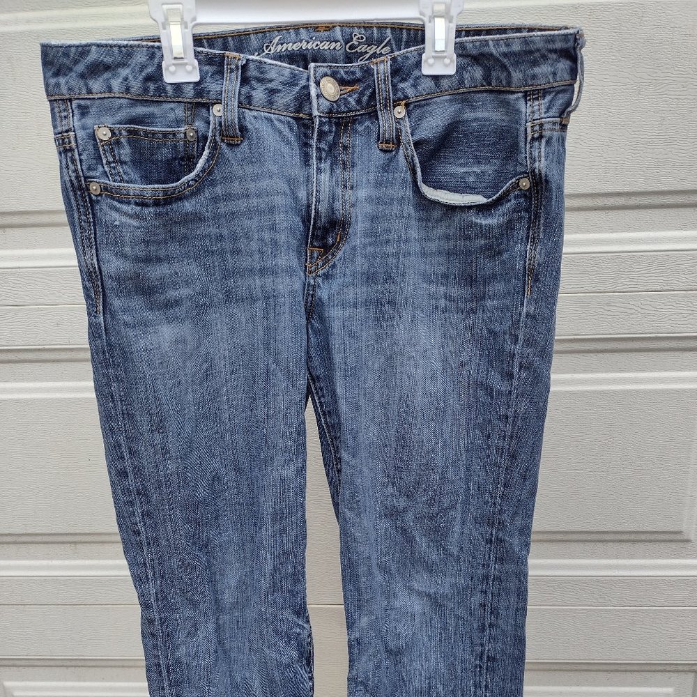 These are "American Eagle" brand Jeans.
